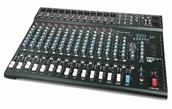 clubxs_clubxs16_right_studiomaster-removebg-preview_11zon